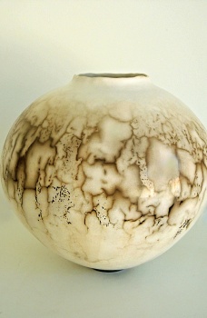 Moira Goodall - 2023: Large Moon Jar (563)