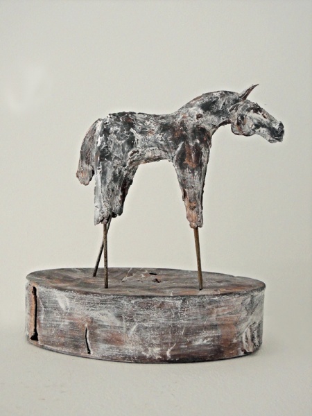 Contemporary Studio Ceramics 2017 - Small Horse III (dark)