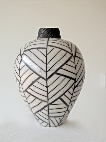 Contemporary Studio Ceramics 2022 - Tall Black & White Raku  Pot (21)