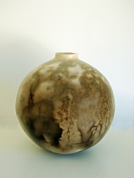 Contemporary Studio Ceramics 2023 - 2023: Smoke-fired Mini Moonjar (613)