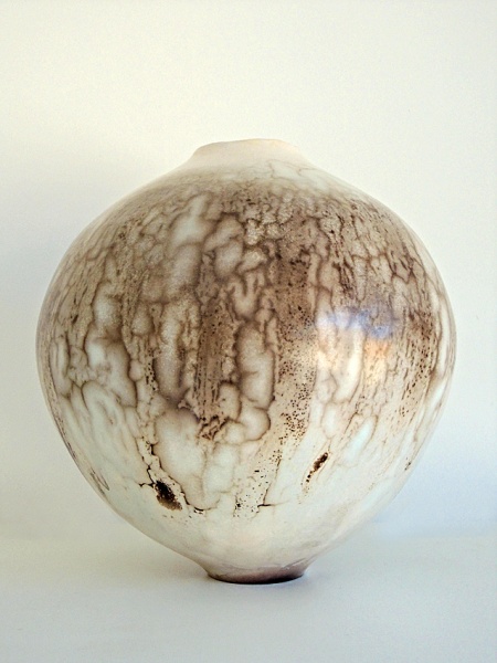 Moira Goodall - 2023: Large Moon Jar (600)