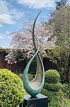 Sculpture in the Garden 2019 - Lucy Lutyens: 'Notes in Music II' (Large)