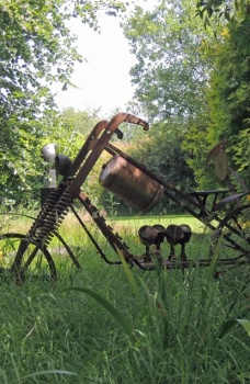 Sculpture in the Garden 2019 - Paul Totham: Out For a Ride