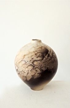 Gus Farnes & Moira Goodall: A Sense of Place - Medium Oval Vessel (455)