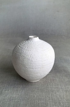 Gus Farnes & Moira Goodall: A Sense of Place - Textured Stoneware Vase (461)