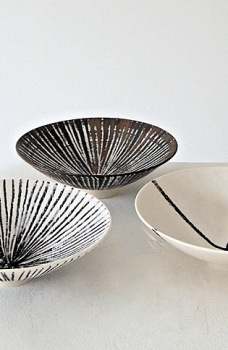 Contemporary Studio Ceramics 2022 - Monochrome Line Bowls (small)