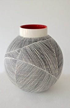 Contemporary Studio Ceramics 2022 - Monochrome Moon Jar (large)