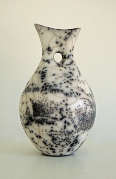 Contemporary Studio Ceramics 2023 - Bulbous White Fishtail Rim (HR6)